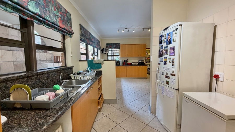 3 Bedroom Property for Sale in Mountainside Western Cape